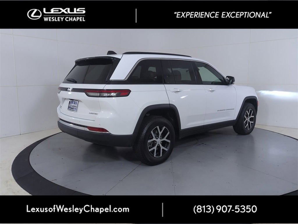 Used 2025 Jeep Grand Cherokee Limited w/ Trailer Tow Package image 3