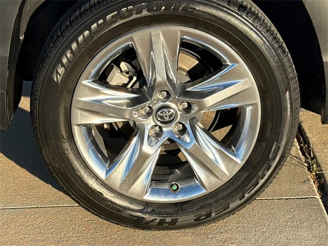 Used 2019 Toyota Highlander Limited image 9