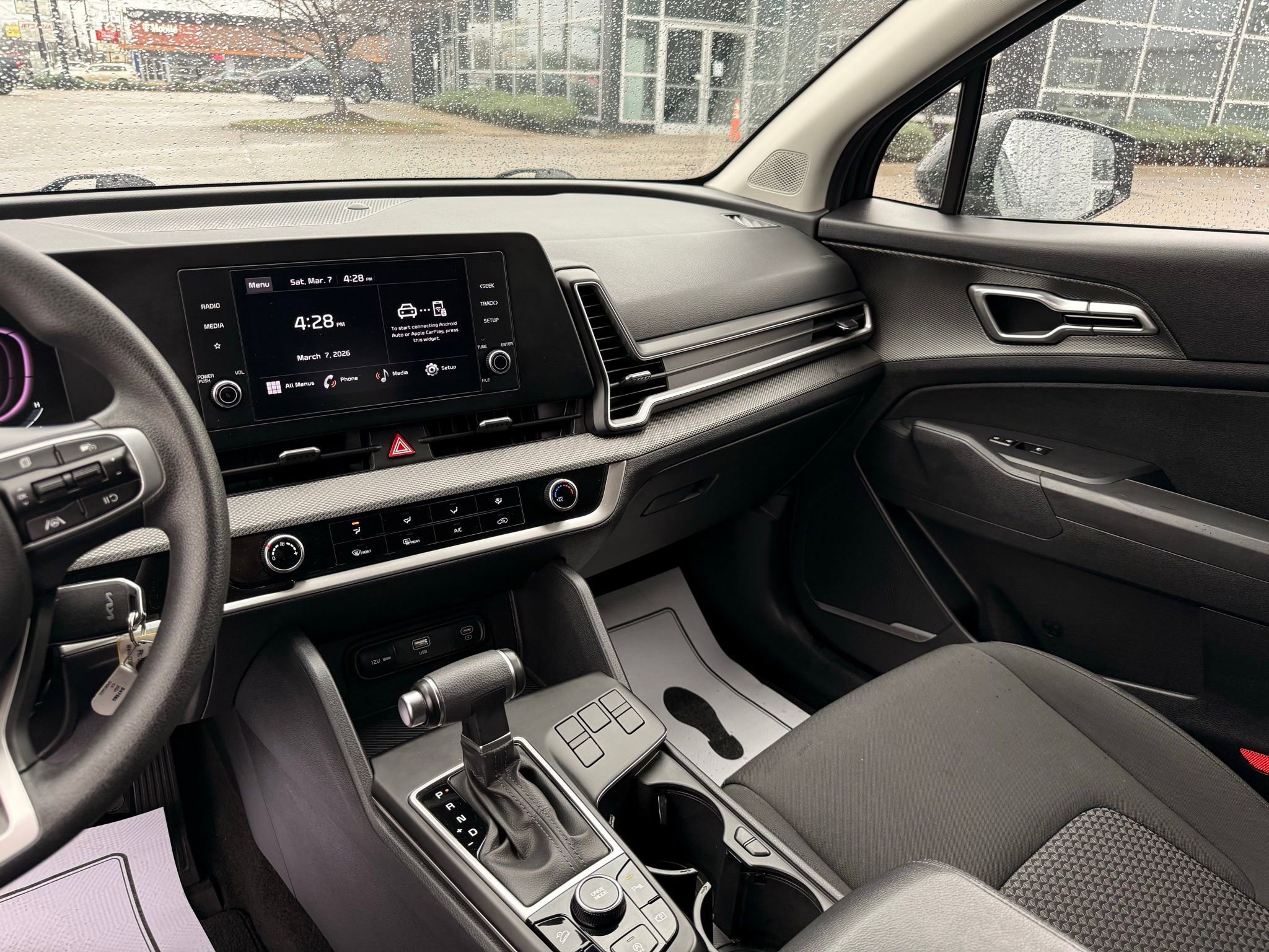 Used 2024 Kia Sportage LX image 36