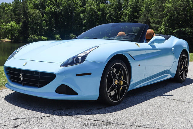 Used 2015 Ferrari California T RWD image 14