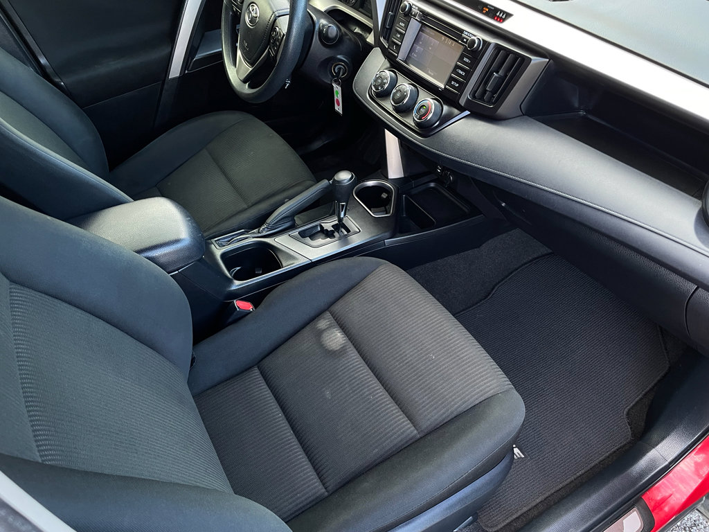 Used 2017 Toyota RAV4 LE image 25