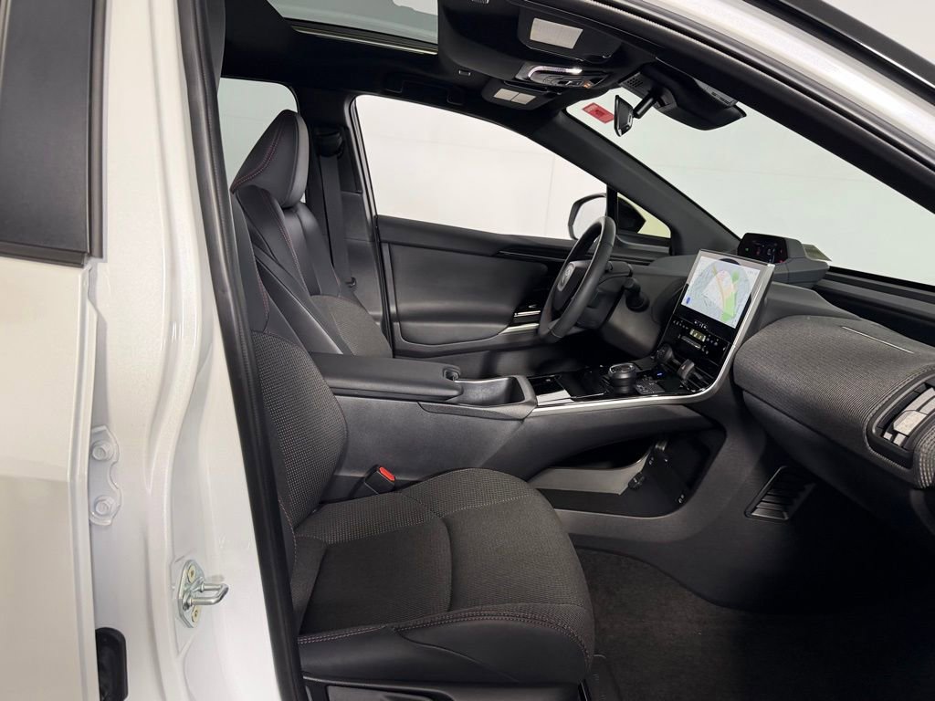 Used 2025 Toyota bZ4X AWD image 31
