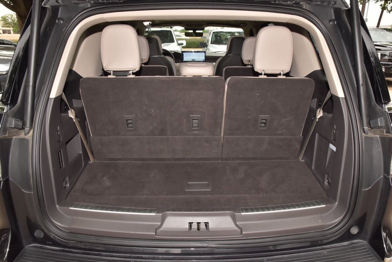 Used 2024 Lincoln Navigator Reserve AWD/4WD image 36