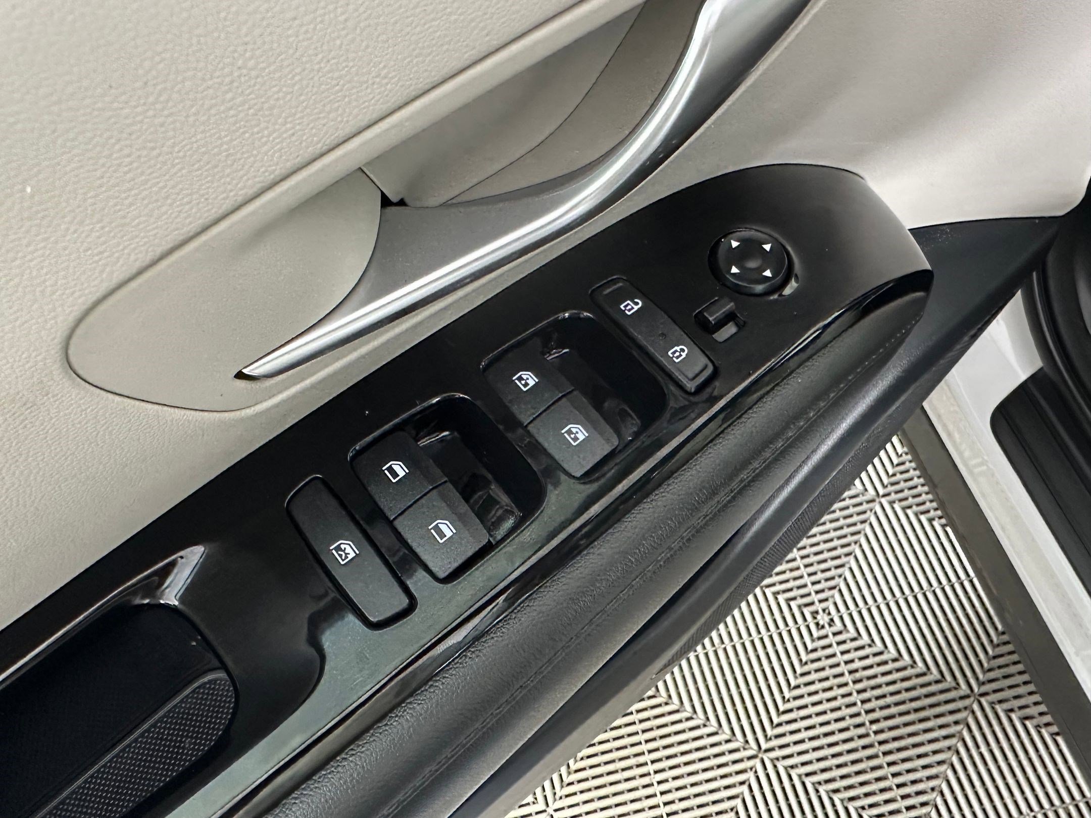 Used 2023 Hyundai Tucson Limited image 11