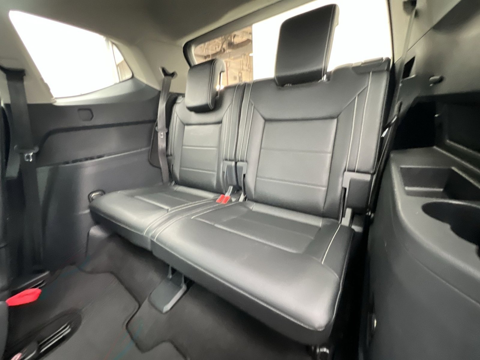 Used 2022 Volkswagen Atlas SEL R-Line image 26