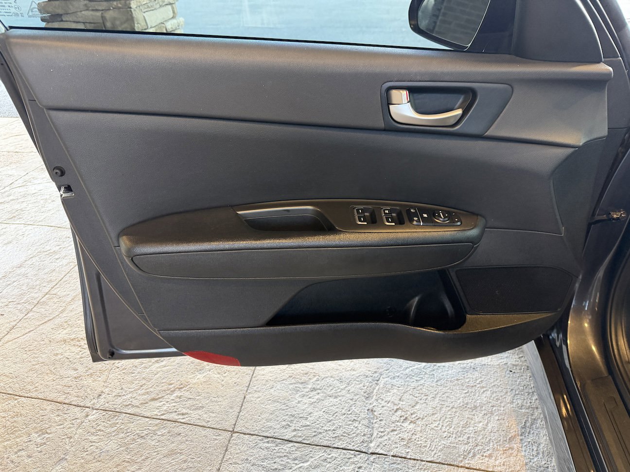 Used 2018 Kia Optima LX image 22