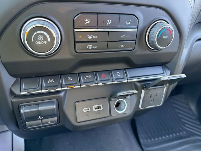 Used 2023 Chevrolet Silverado 1500 Custom image 19