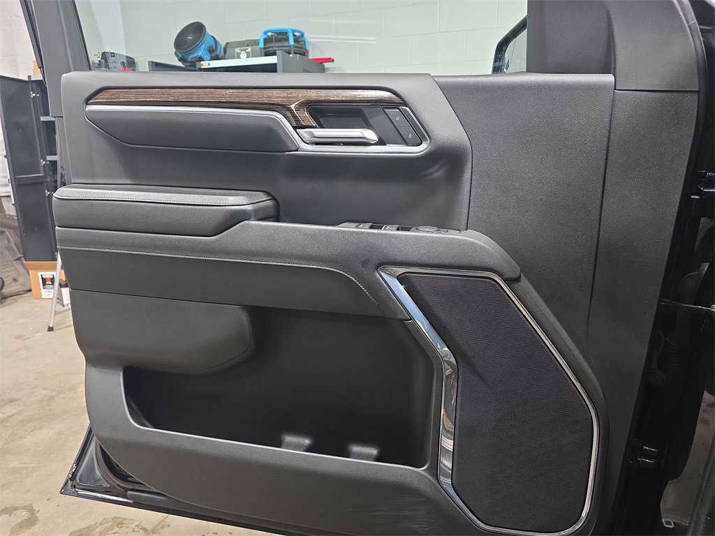 Certified 2024 GMC Sierra 1500 Elevation image 25