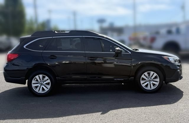 Used 2018 Subaru Outback 2.5i Premium AWD/4WD image 9