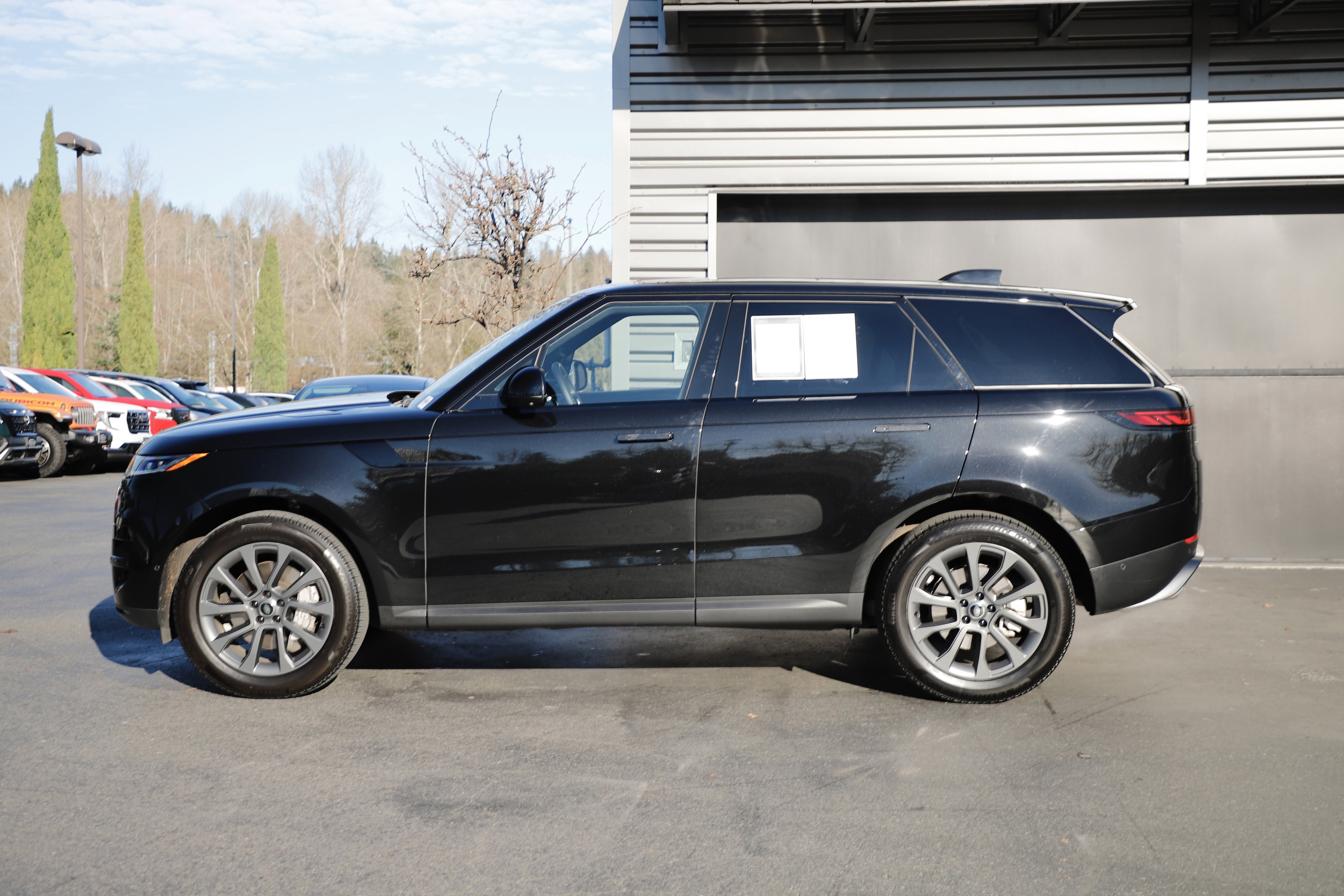 Certified 2025 Land Rover Range Rover Sport image 7