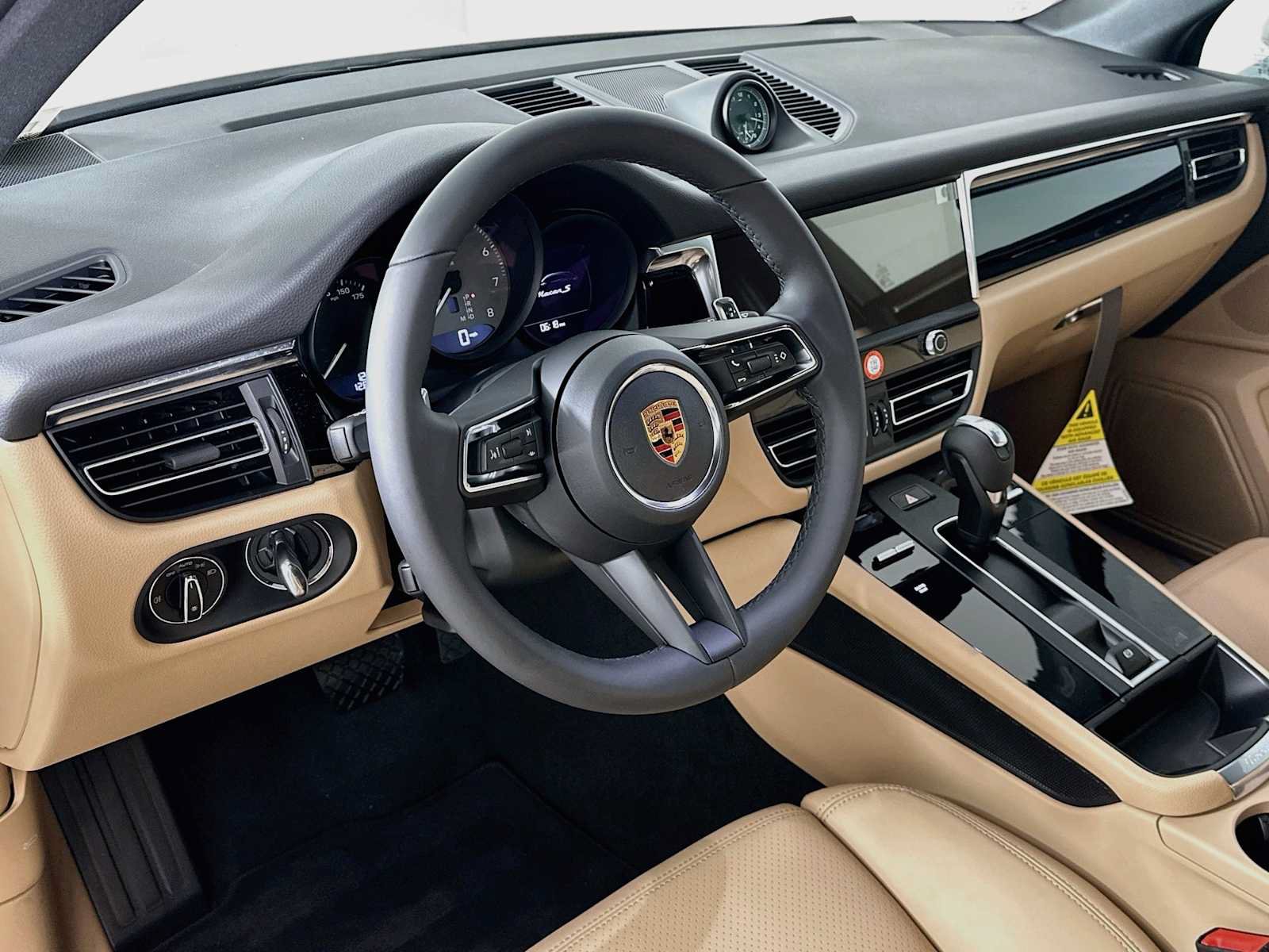 Certified 2026 Porsche Macan S AWD/4WD image 4