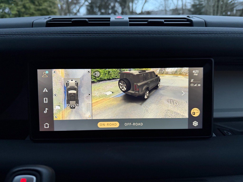 Used 2023 Land Rover Defender 110 X-Dynamic SE image 23