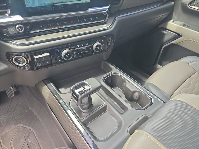 Used 2024 Chevrolet Silverado 1500 ZR2 w/ Technology Package AWD/4WD image 30