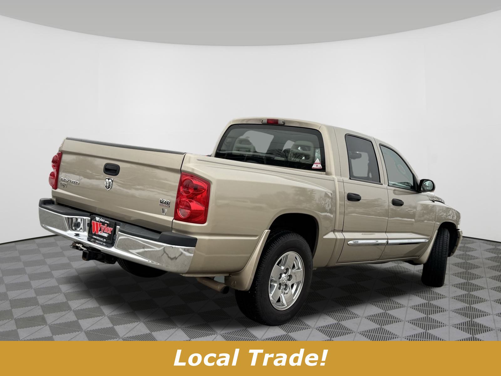 Used 2005 Dodge Dakota Laramie image 3