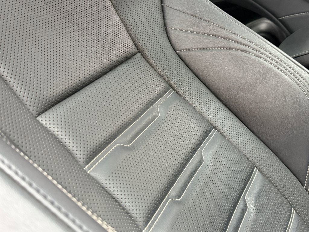 Used 2015 Lexus RC 350 w/ F Sport w/Summer Tires image 17