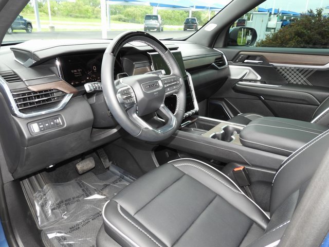 Used 2025 GMC Acadia Denali w/ Super Cruise Package image 43