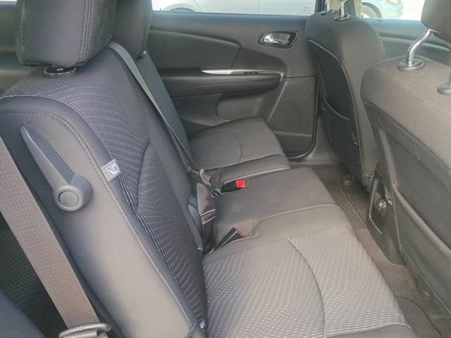 Used 2020 Dodge Journey SE w/ SE Popular Equipment Group FWD image 28