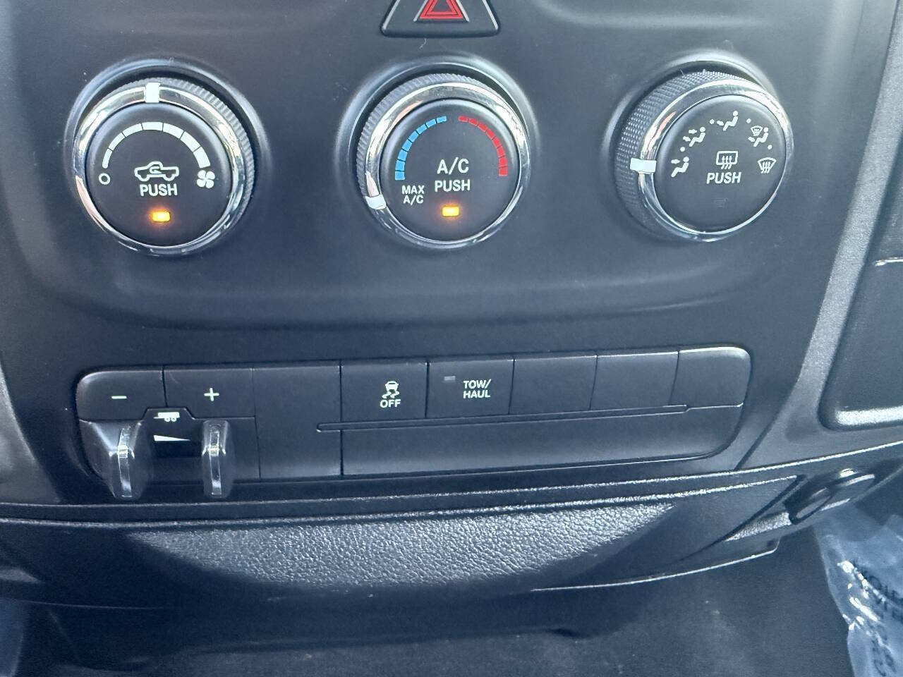 Used 2018 RAM 1500 Express w/ Wheel & Sound Group AWD/4WD image 24