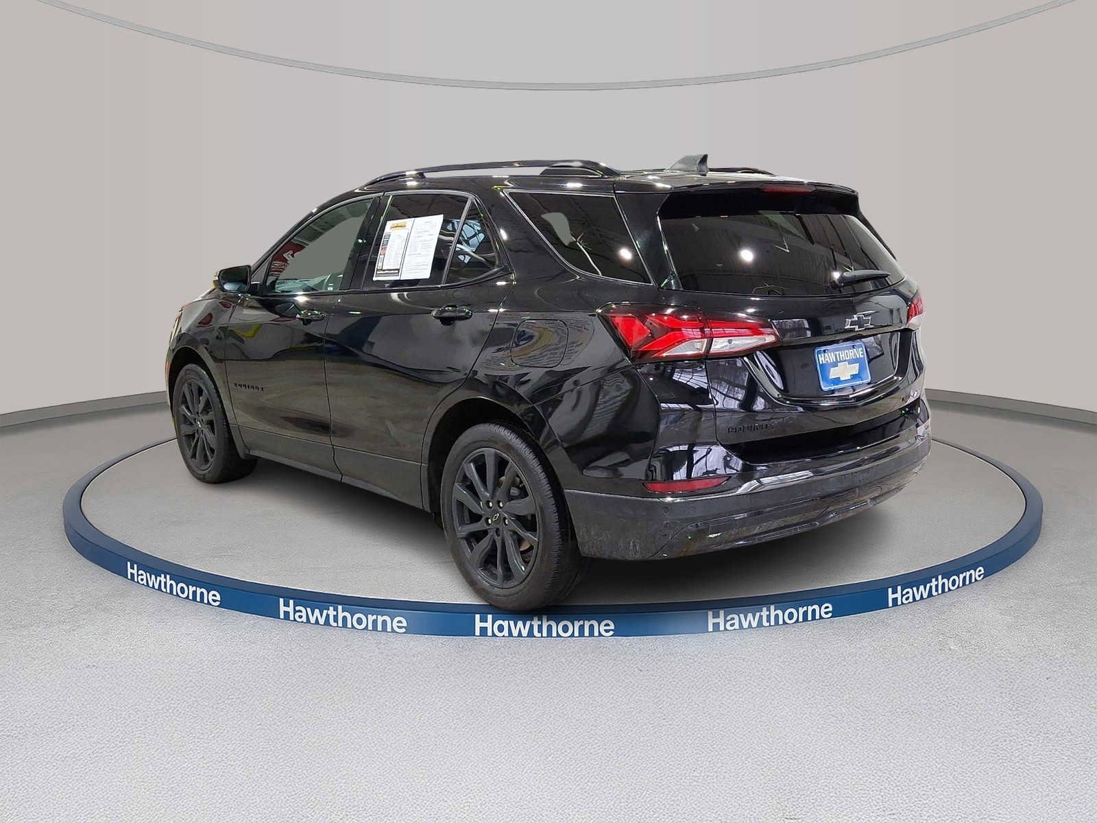 Used 2022 Chevrolet Equinox RS w/ RS Leather Package image 4