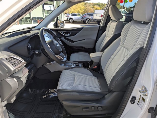 Used 2022 Subaru Forester Premium image 8