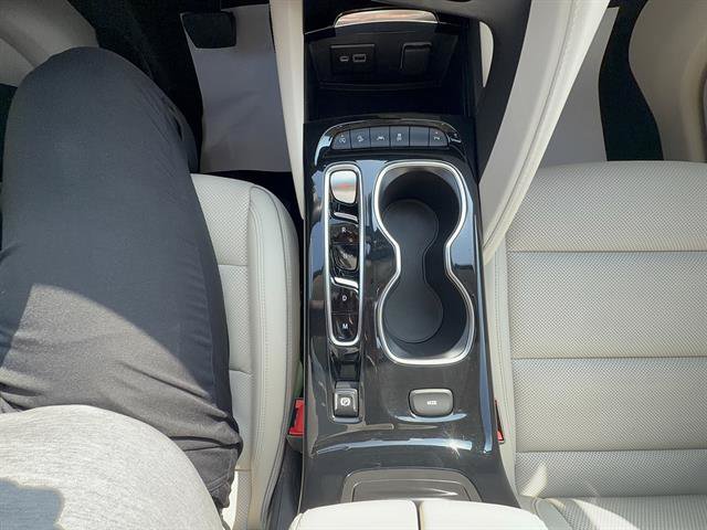 Used 2023 Buick Envision Essence AWD/4WD image 19