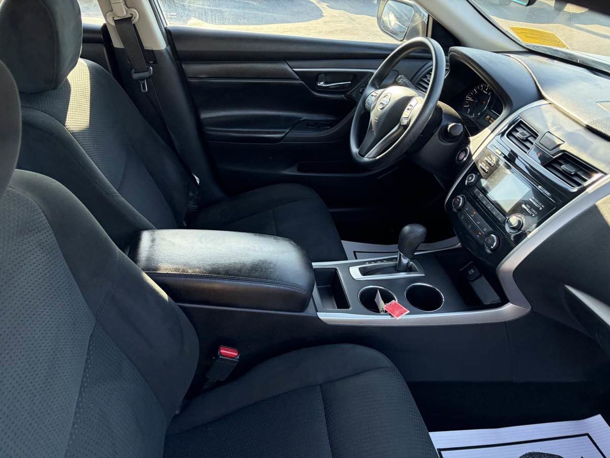 Used 2015 Nissan Altima 2.5 S w/ Special Edition Package FWD image 26