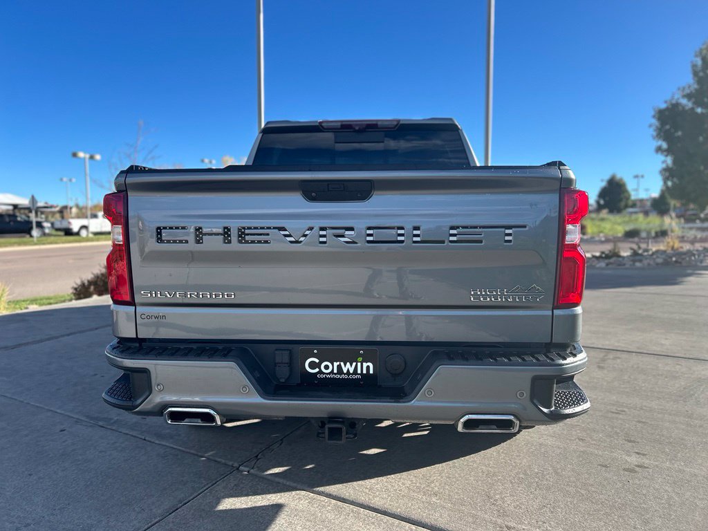 Used 2020 Chevrolet Silverado 1500 High Country w/ Technology Package AWD/4WD image 8
