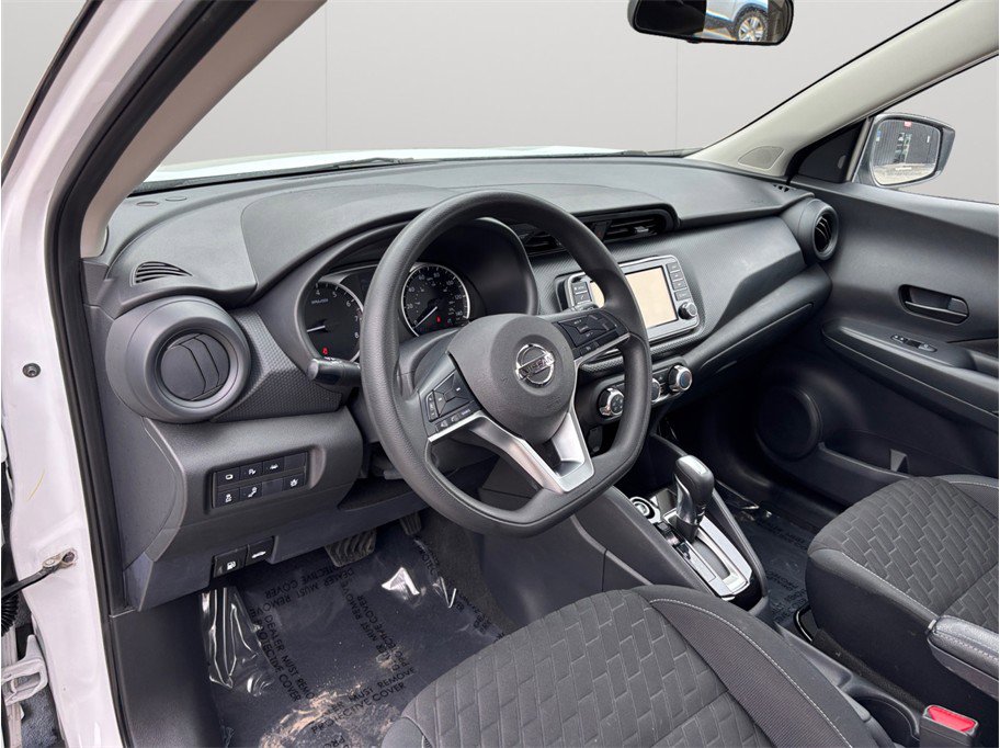 Used 2021 Nissan Kicks S FWD image 6
