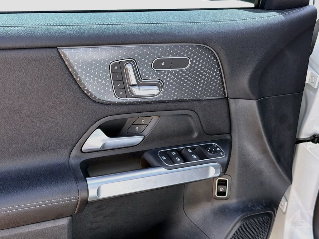 Certified 2024 Mercedes-Benz GLB 250 image 18