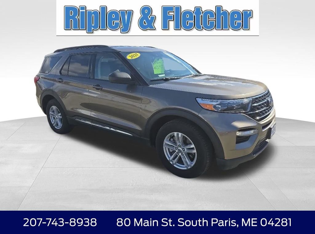 Used 2021 Ford Explorer XLT w/ Equipment Group 202A AWD/4WD image 2