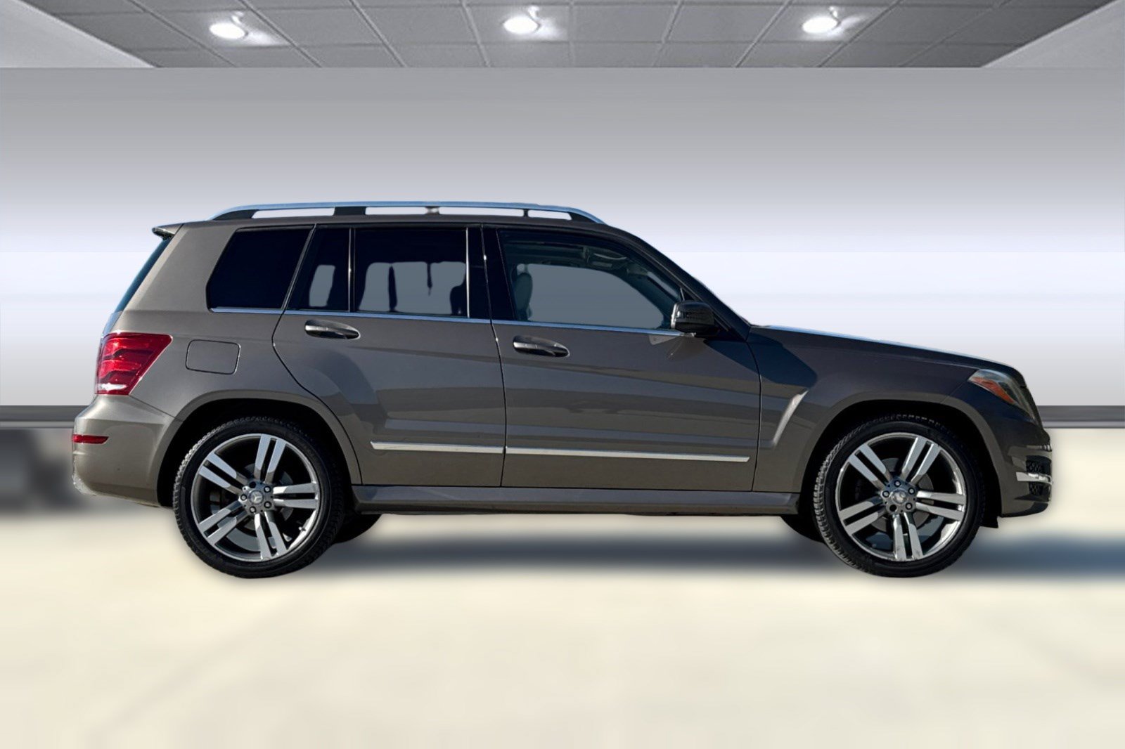 Used 2013 Mercedes-Benz GLK 350 4MATIC image 7