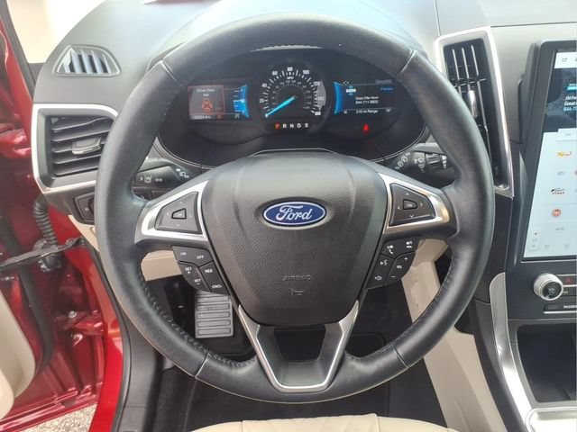 Certified 2023 Ford Edge Titanium AWD/4WD image 14