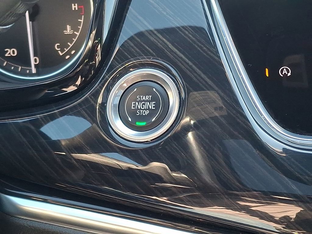 Used 2021 Cadillac XT6 Premium Luxury image 23