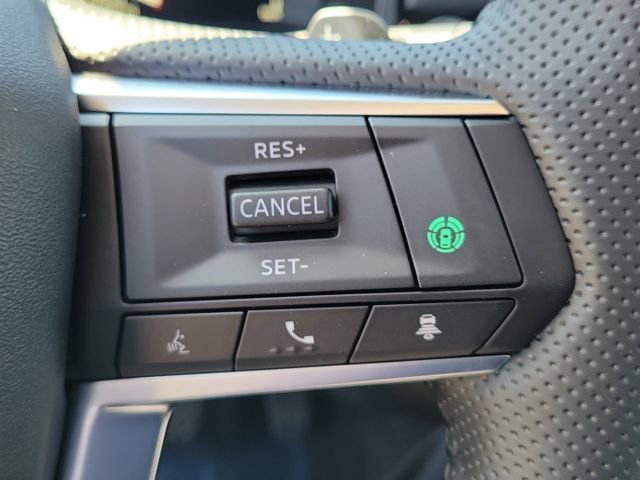 New 2025 Mitsubishi Outlander SE image 24