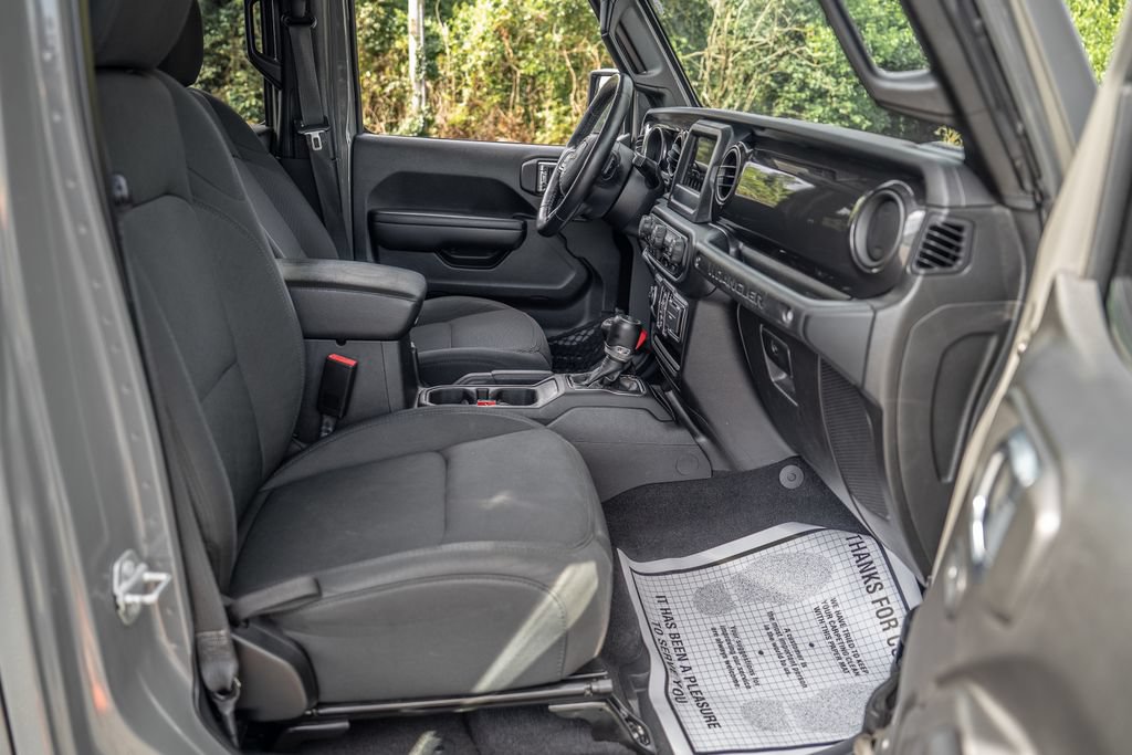 Used 2021 Jeep Wrangler Unlimited Sport AWD/4WD image 20
