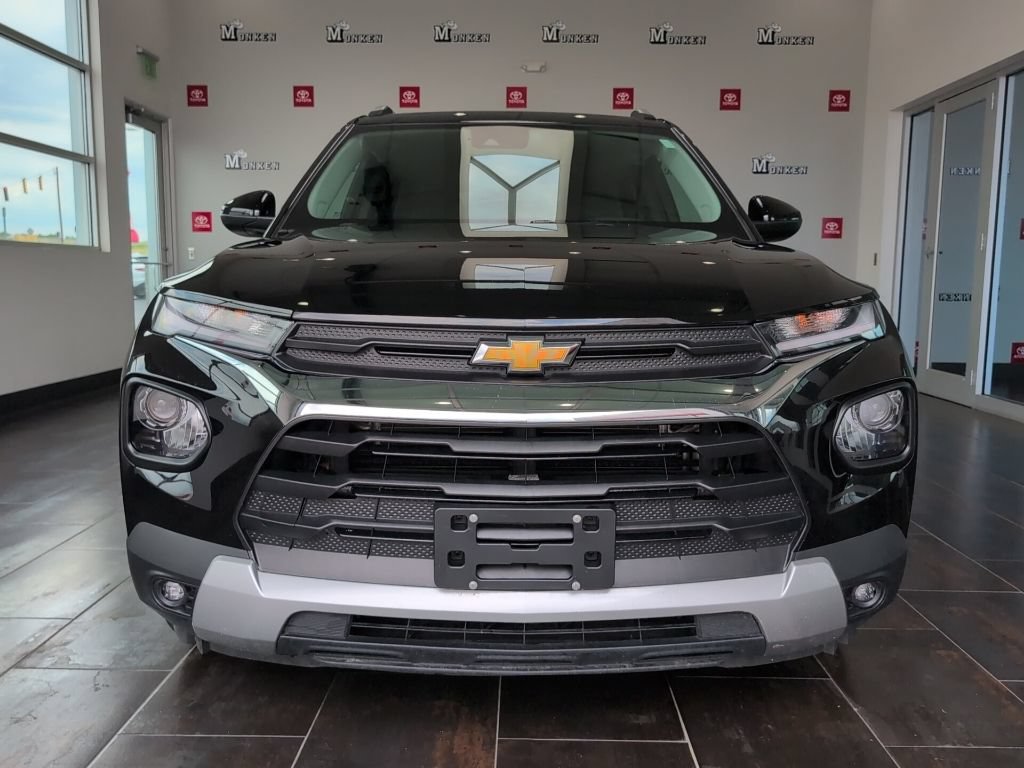 Used 2023 Chevrolet TrailBlazer LT FWD image 3