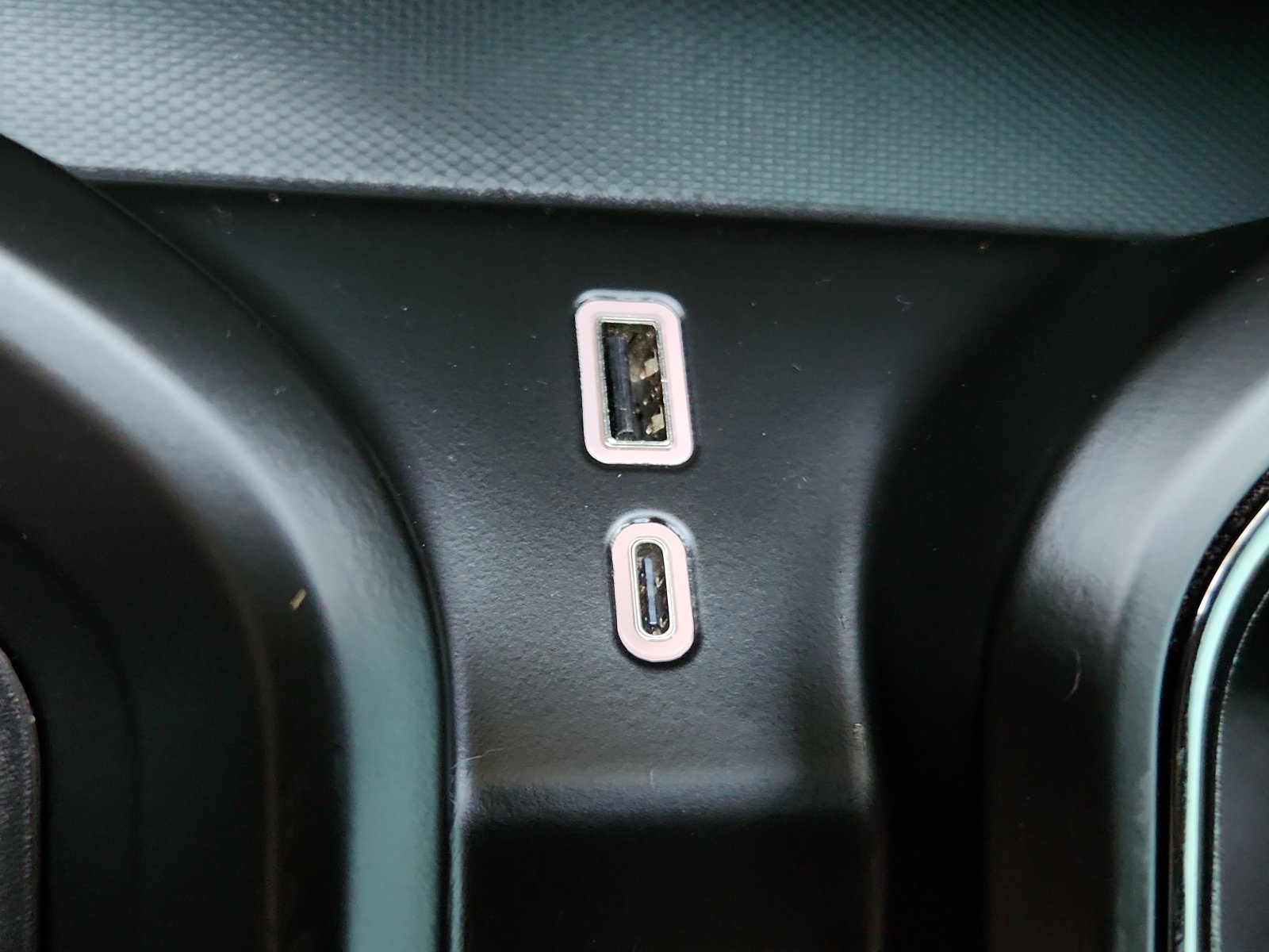 Used 2024 GMC Sierra 3500 AT4 w/ AT4 Premium Plus Package image 14