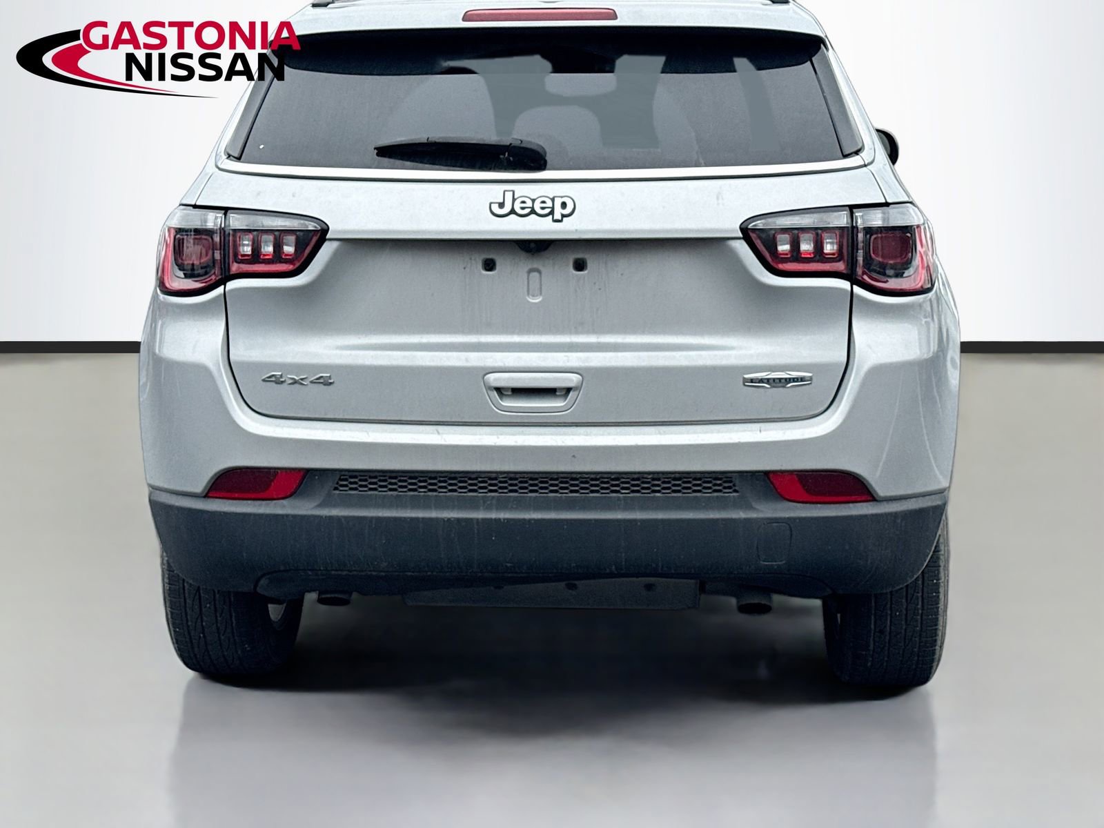 Used 2024 Jeep Compass Latitude image 7