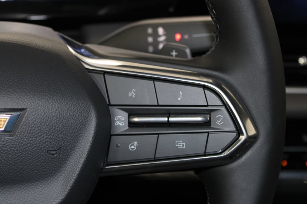 New 2026 Chevrolet Equinox LT w/ Convenience Package II FWD image 32