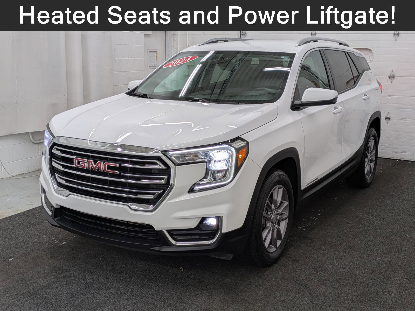 Used 2024 GMC Terrain SLT