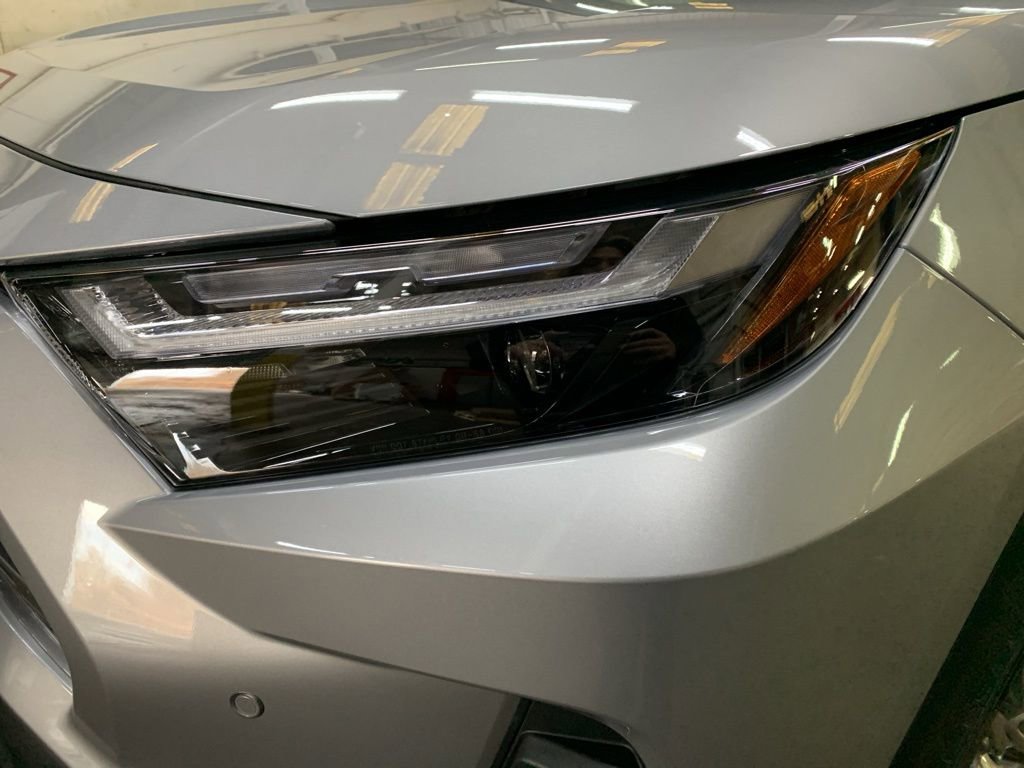 New 2025 Toyota RAV4 Limited image 29