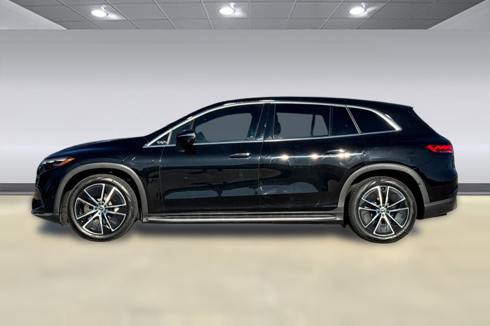 Certified 2023 Mercedes-Benz EQS 450+ SUV image 2