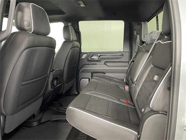 New 2026 GMC Sierra 2500 AT4X image 4