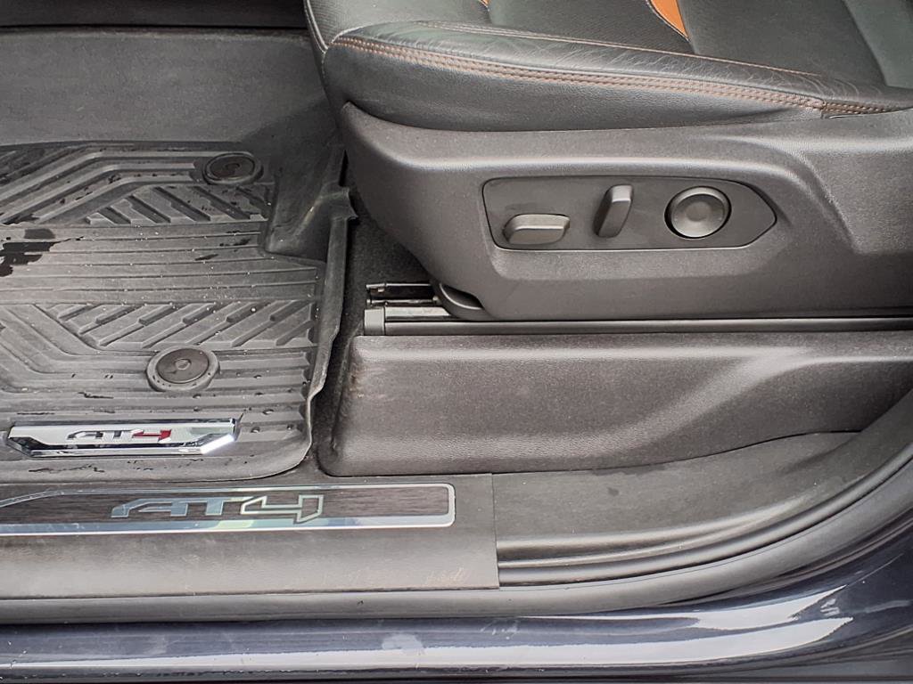 Used 2024 GMC Sierra 2500 AT4 w/ AT4 Premium Plus Package image 17