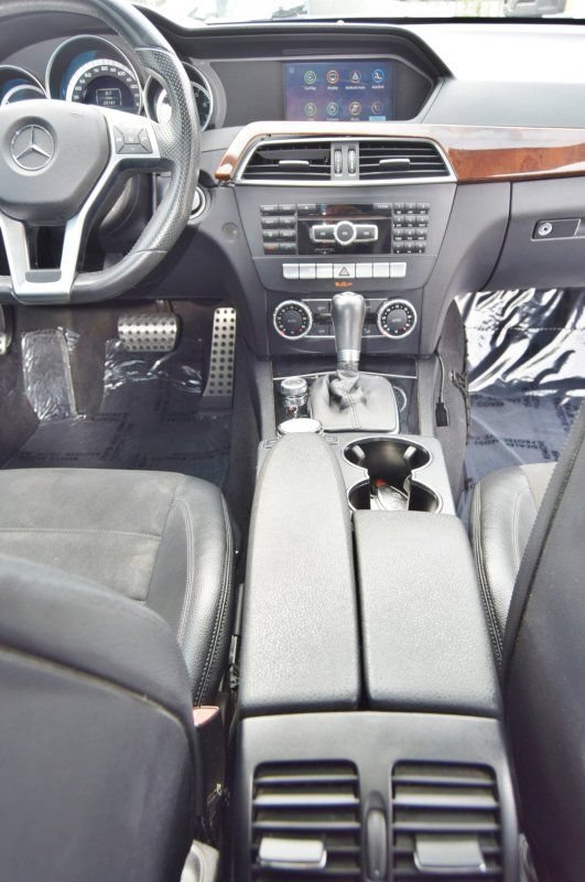 Used 2012 Mercedes-Benz C 63 AMG Coupe image 31