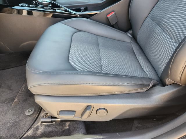 Certified 2024 Kia Niro Wind FWD image 25