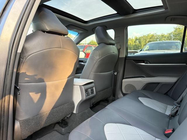 Used 2018 Toyota Camry XLE w/ Driver Assist Package FWD image 12