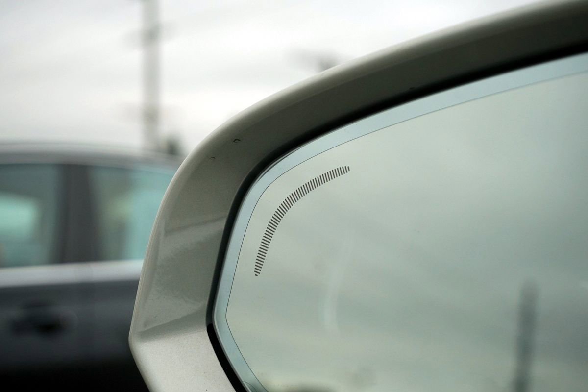 Used 2022 Volvo S60 T8 Inscription image 31