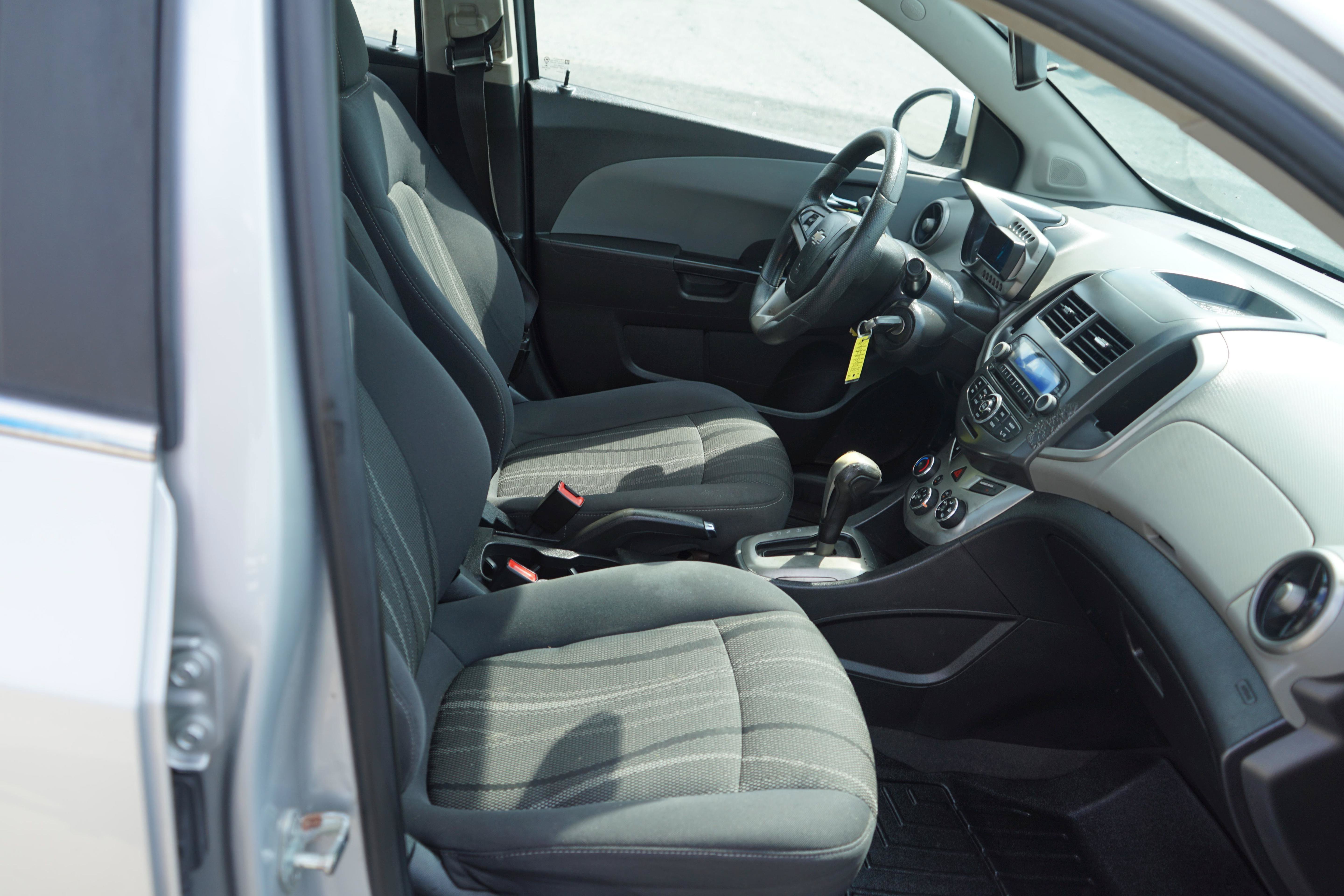 Used 2015 Chevrolet Sonic LT FWD image 19