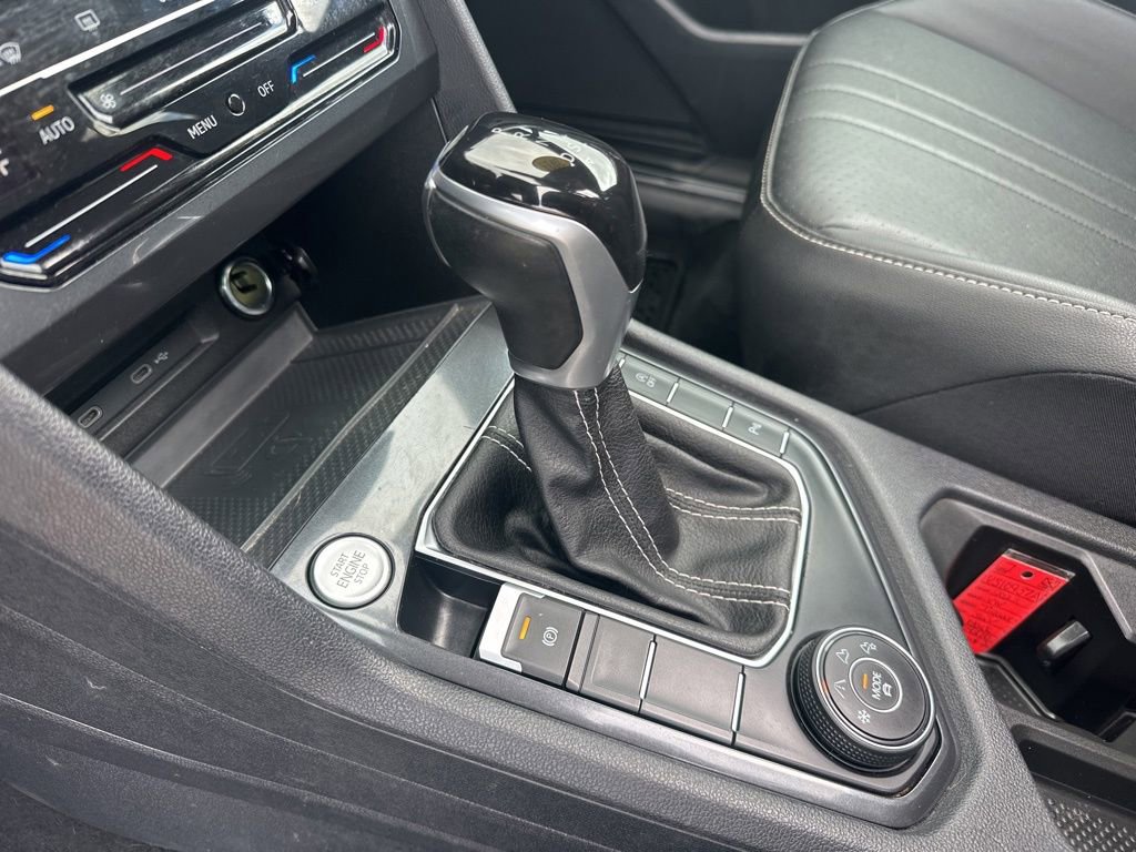 Used 2023 Volkswagen Tiguan SE R-Line AWD/4WD image 31